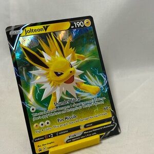 Jolteon V - SWSH151 - SWSH: Sword & Shield Promo Cards (SWSD)